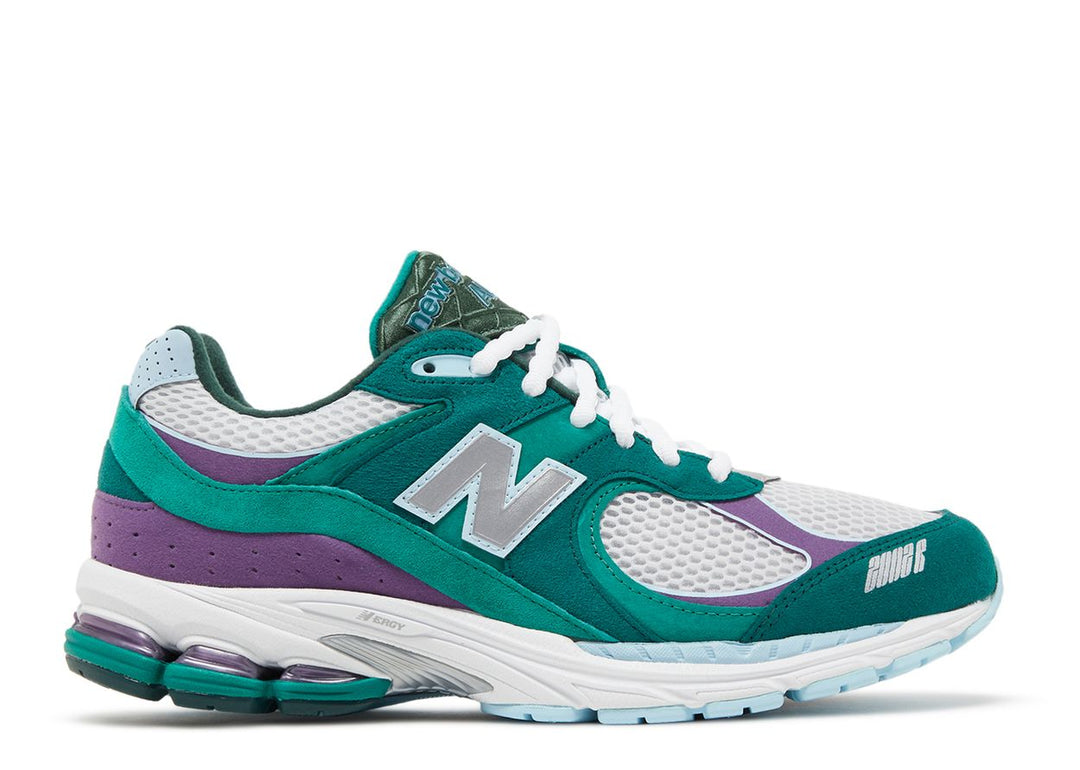 NEW BALANCE M2002RUT "BACKYARD LEGENDS"