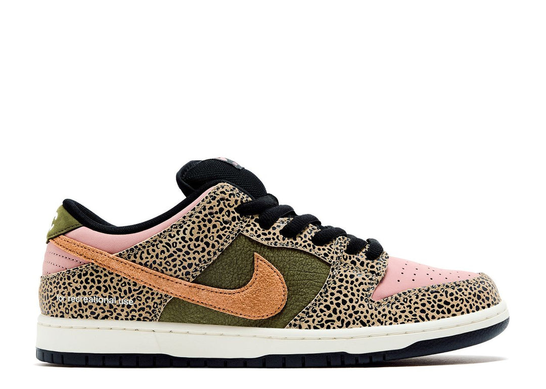 DUNK LOW SB X ARTS REC "FOR RECREATIONAL USE"