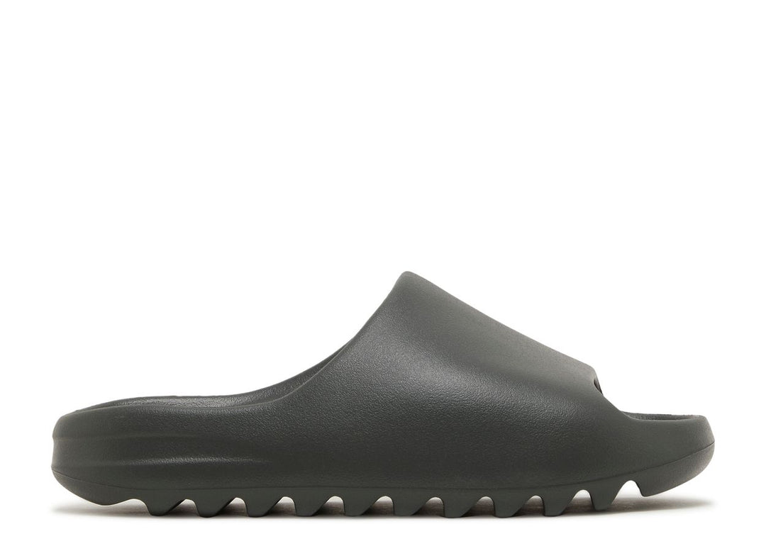 YEEZY SLIDES "DARK ONYX"
