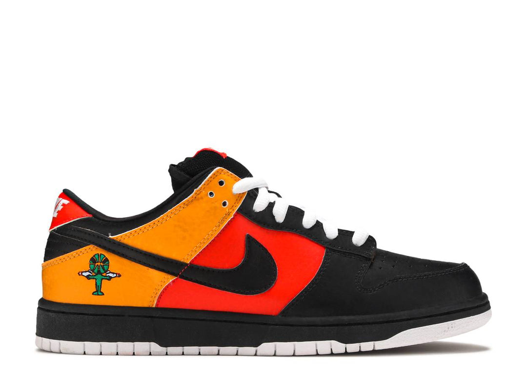 NIKE DUNK LOW PRO SB "RAYGUN"
