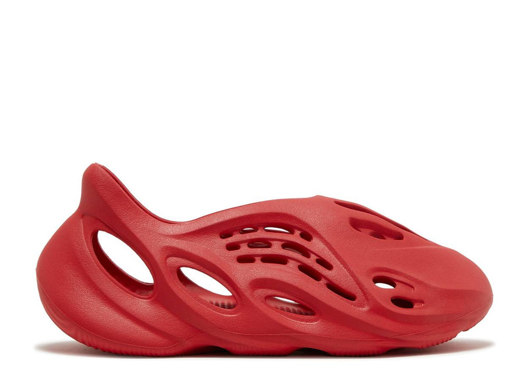 YEEZY FOAM RUNNER "VERMILION"
