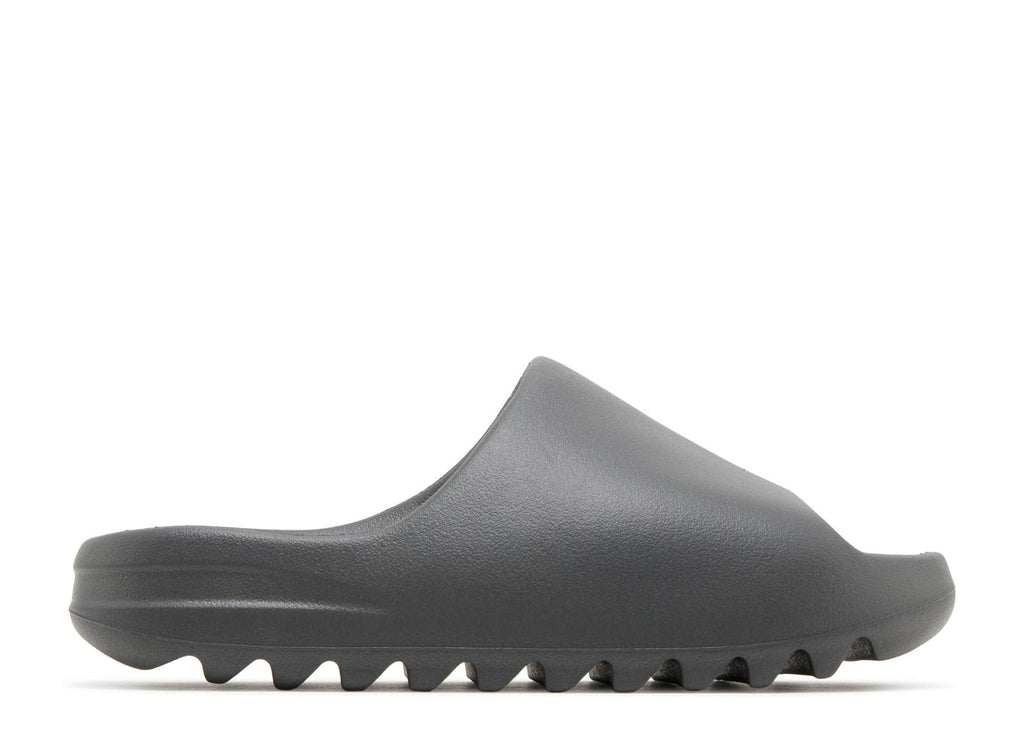 YEEZY SLIDE 