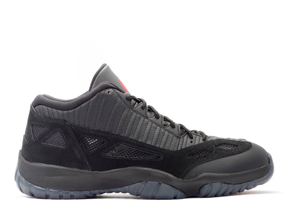 AIR JORDAN 11 IE LOW 