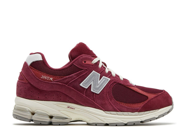 NEW BALANCE 2002R 