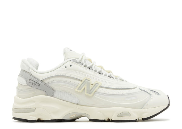 NEW BALANCE M1000 