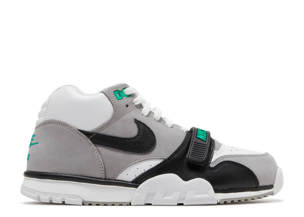 AIR TRAINER 1 MID 2022 