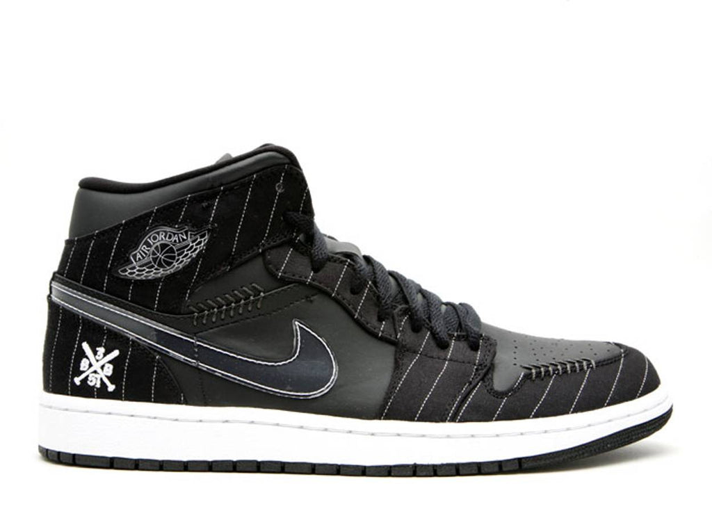 AIR JORDAN 1 RETRO MID 
