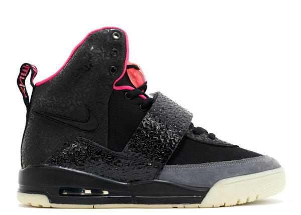 NIKE AIR YEEZY 