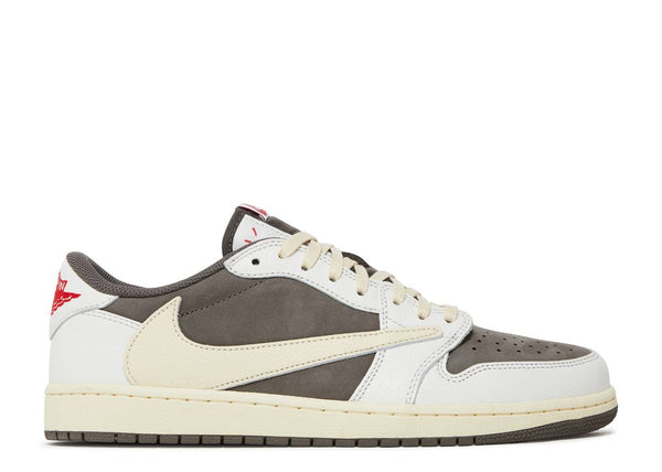 AIR JORDAN 1 RETRO LOW OG X TRAVIS SCOTT 