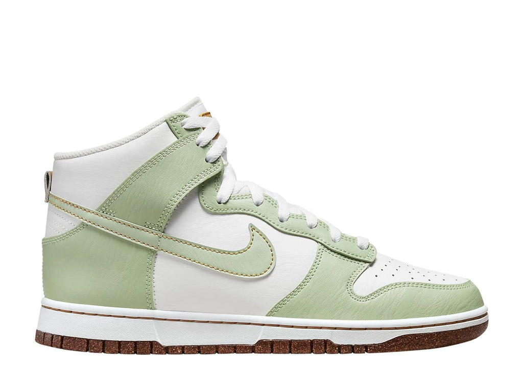 NIKE DUNK HIGH SE 