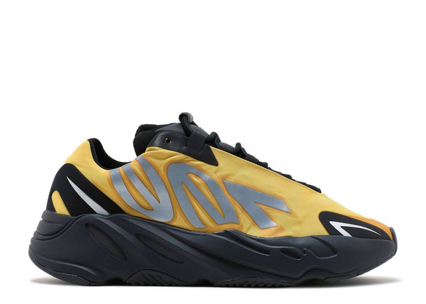 YEEZY BOOST 700 MNVN 