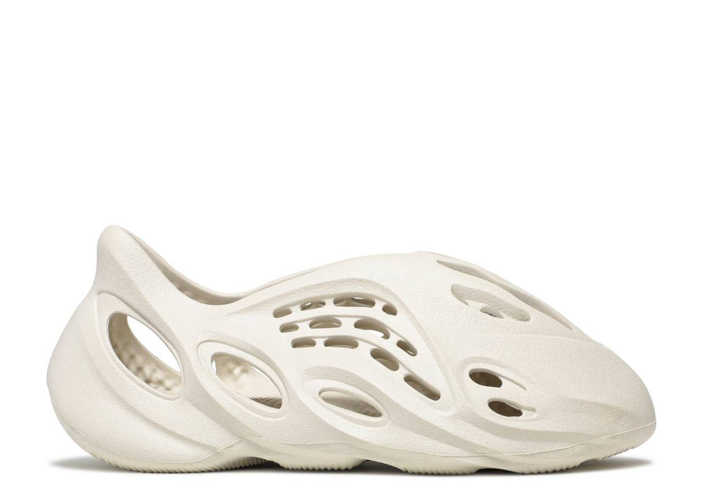 YEEZY FOAM RUNNER 